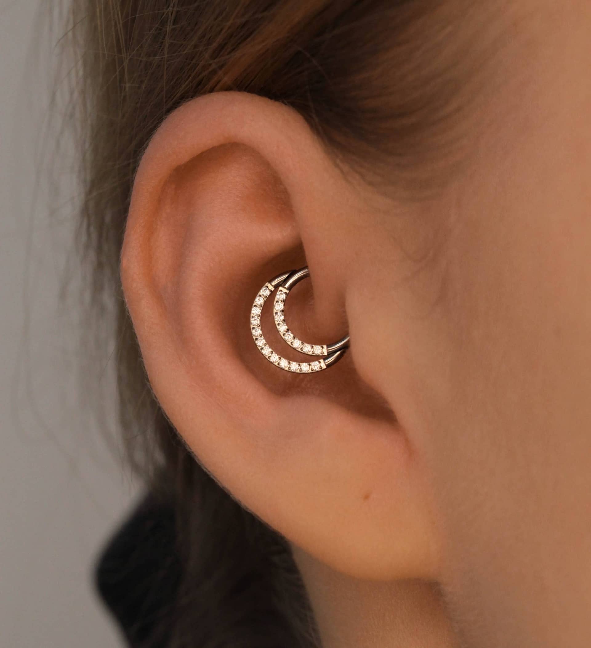 Иллюстрация прокола Daith